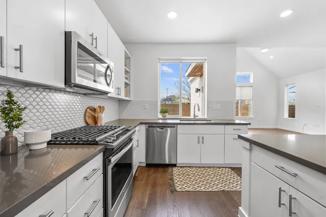 $4,000 | 3600 Clary Way, Austin, TX 78723