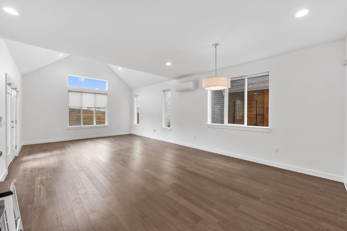 3600 Clary Way Austin, TX 78723 - Photo 13 of 26