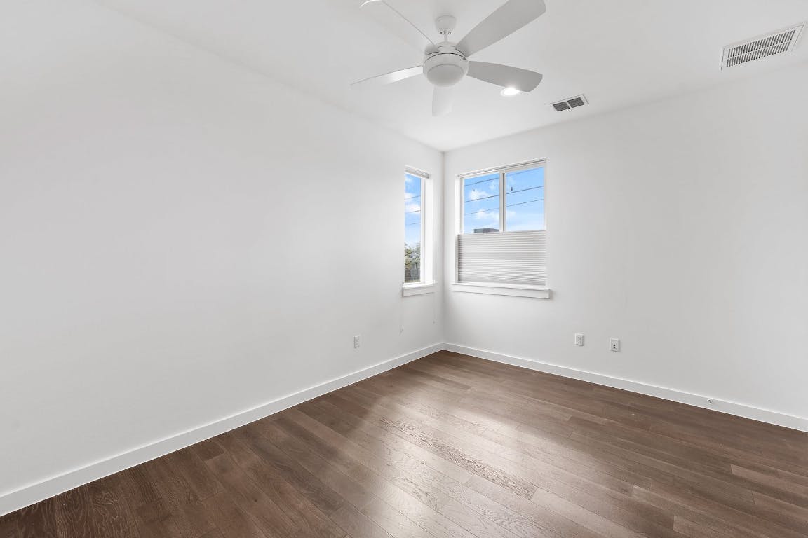 3600 Clary Way Austin, TX 78723 - Photo 21 of 26