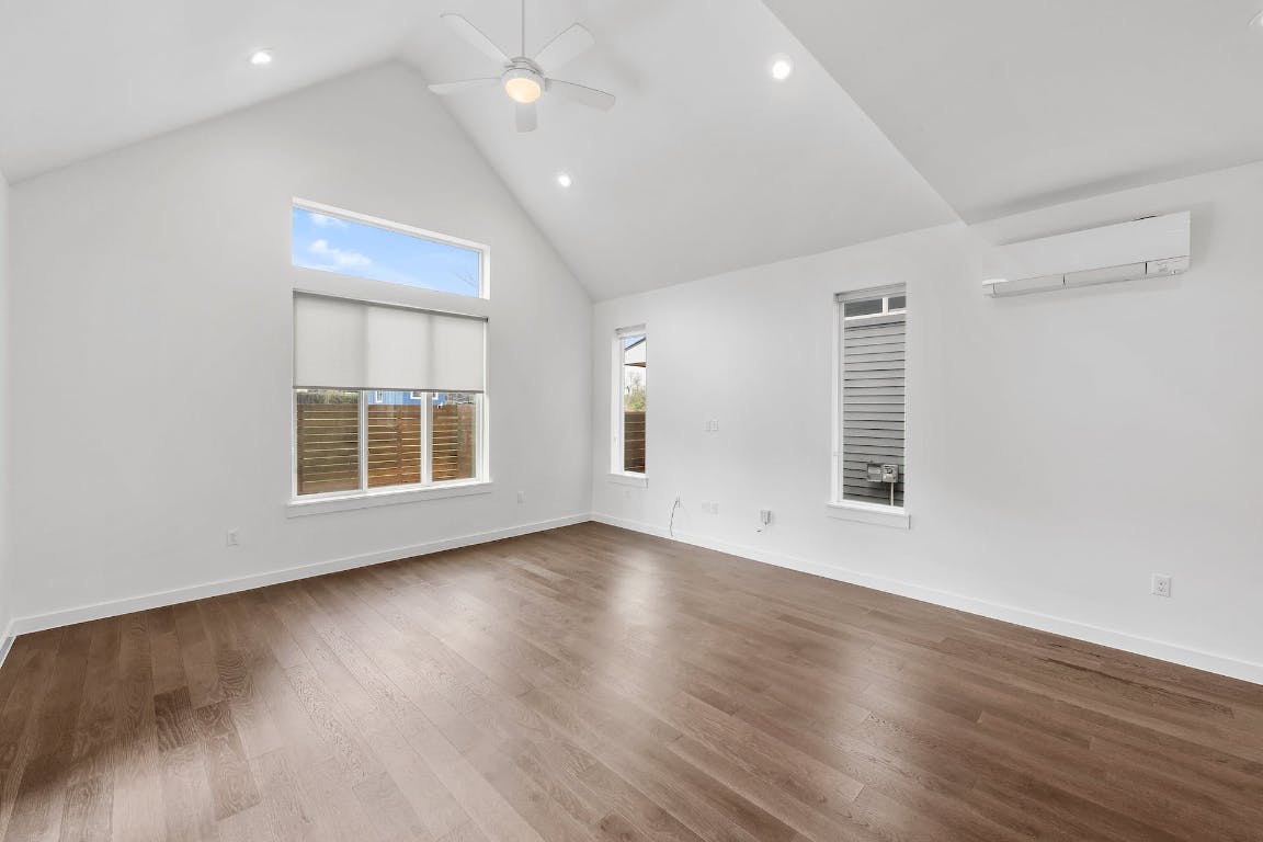 3600 Clary Way Austin, TX 78723 - Photo 6 of 26