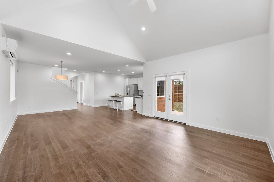 3600 Clary Way Austin, TX 78723 - Photo 7 of 26