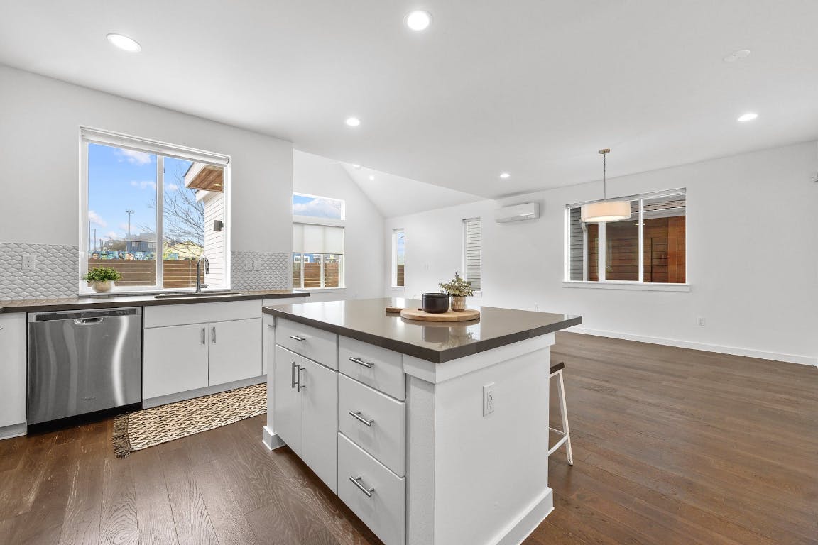 3600 Clary Way Austin, TX 78723 - Photo 10 of 26