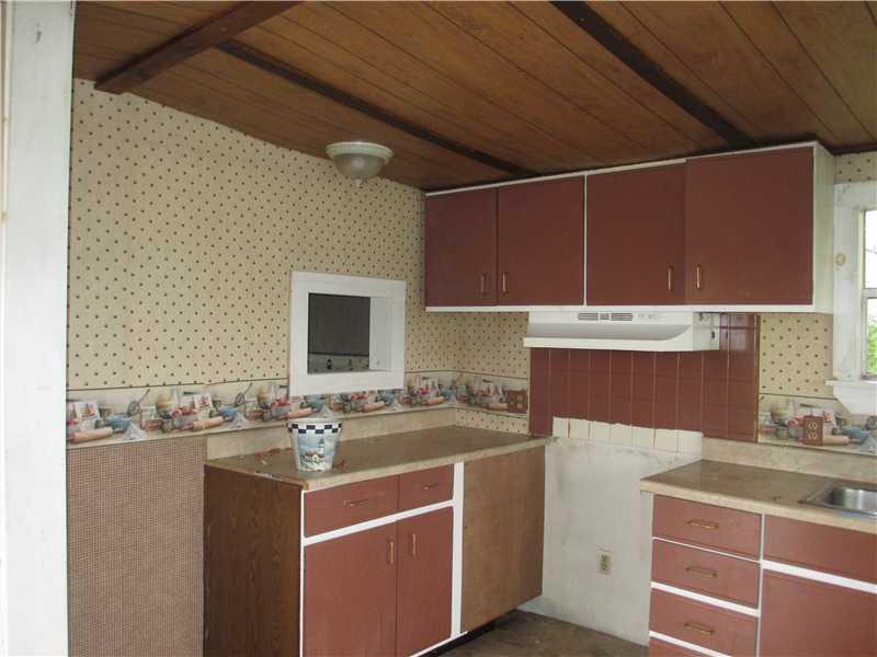 314 Ridge Road Plymouth, ME 04969 - Photo 5 of 24 Kitchen.