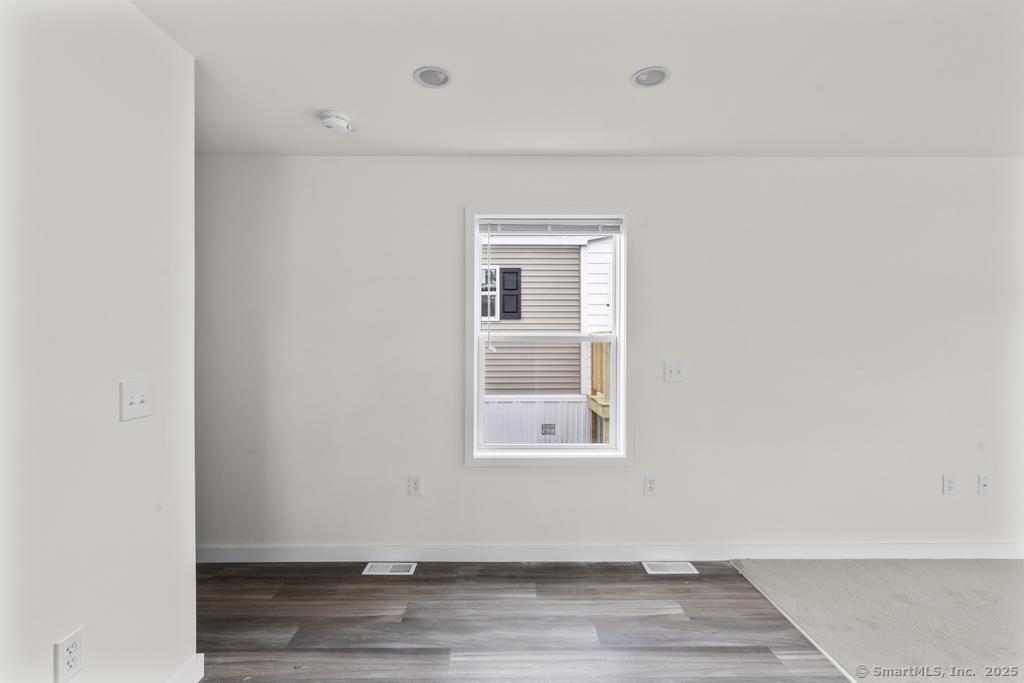 55 Sugar Street, Unit 3 Newtown, CT 06470 - Photo 6 of 20