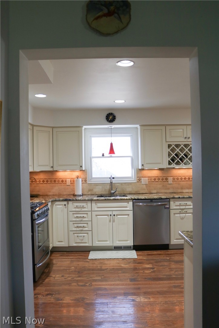 16132 Prospect Road Strongsville, OH 44149 - Photo 4 of 17 Gallery Image 4