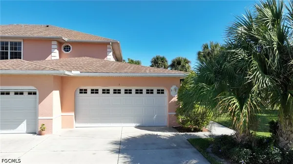 $1,750 | 19999 Lake Vista Circle, Unit 3, Lehigh Acres, FL 33974
