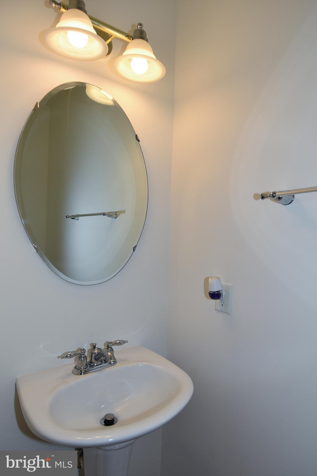 7828 Callington Way Hanover, MD 21076 - Photo 17 of 41 MAIN LEVEL POWDER ROOM