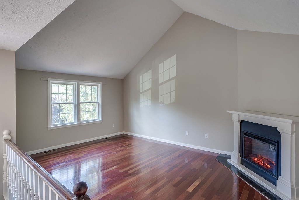 10 Fox Run Road, Unit 2 Amherst, NH 03031 - Photo 6 of 30