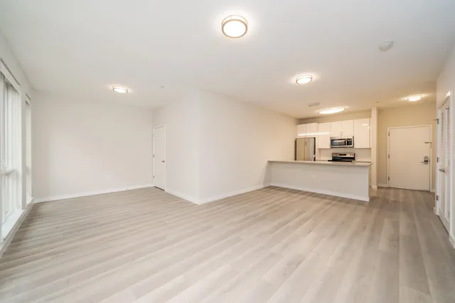 $2,300 | 16 Bennett Street, Unit 515, Jersey City, NJ 07304