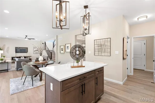 $485,900 | 2 Ashford At Louiselle Park, Maryland Heights, MO 63043