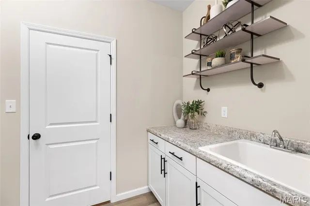 $485,900 | 2 Ashford At Louiselle Park, Maryland Heights, MO 63043