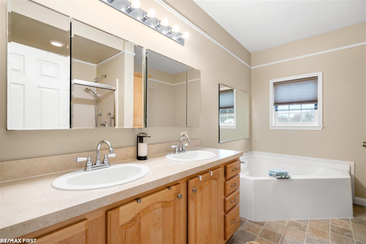 10257 Hill Road Goodells, MI 48027 - Photo 17 of 46 50062249-16.JPG