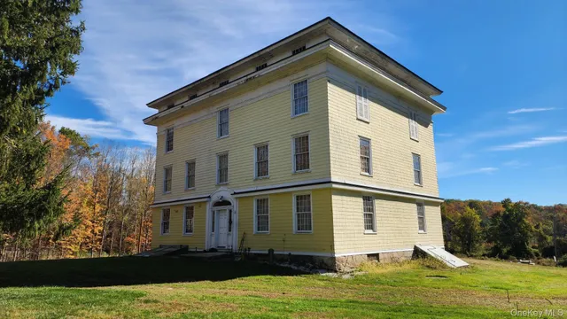 $1,063,125 | 175 Waccabuc Road, Goldens Bridge, NY 10526