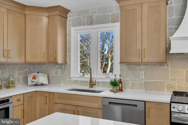 $675,000 | 568 Flock Road, Trenton, NJ 08690