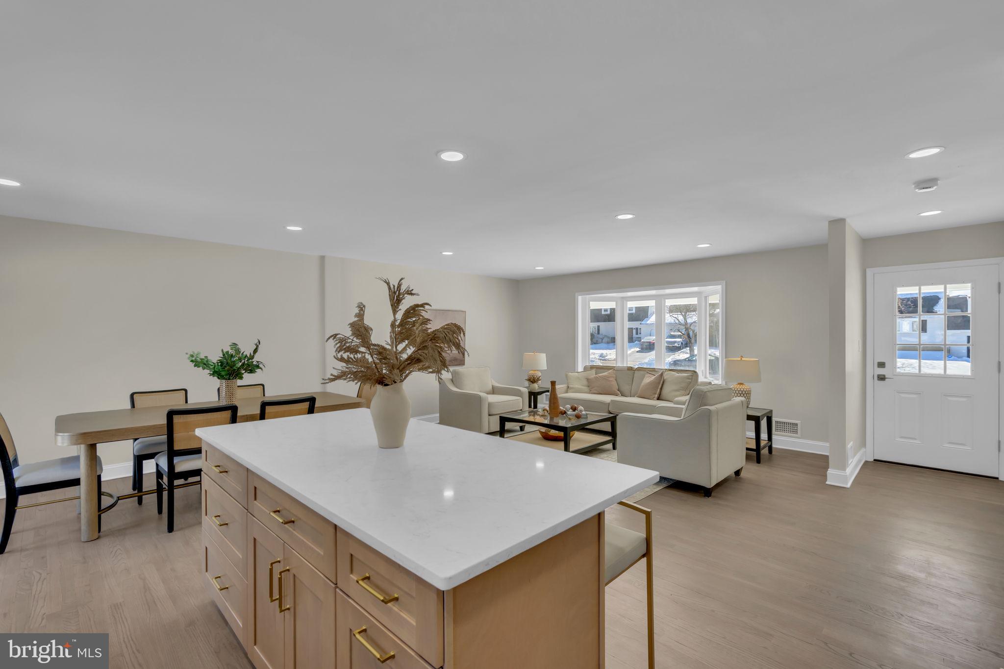 568 Flock Road Trenton, NJ 08690 - Photo 20 of 42 a view of a dining room with furniture