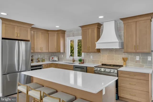 $675,000 | 568 Flock Road, Trenton, NJ 08690