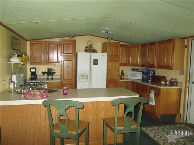 10109 Watterson Road Churubusco, IN 46723 - Photo 2 of 30