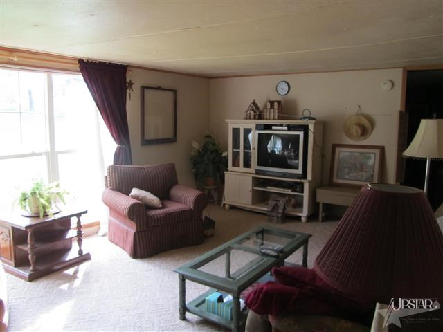10109 Watterson Road Churubusco, IN 46723 - Photo 11 of 30