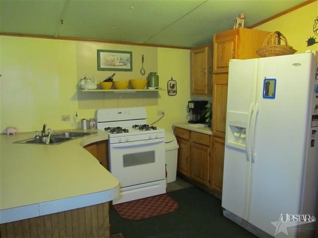 10109 Watterson Road Churubusco, IN 46723 - Photo 7 of 30