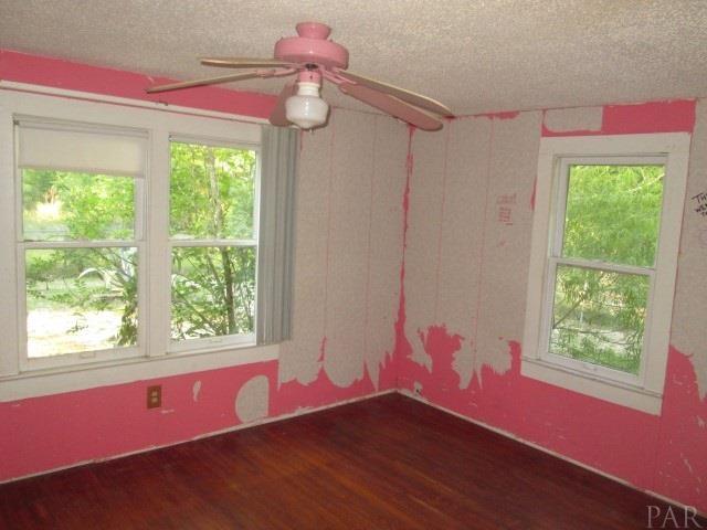 4674 Cerny Road Pensacola, FL 32526 - Photo 21 of 25 Gallery Image 21