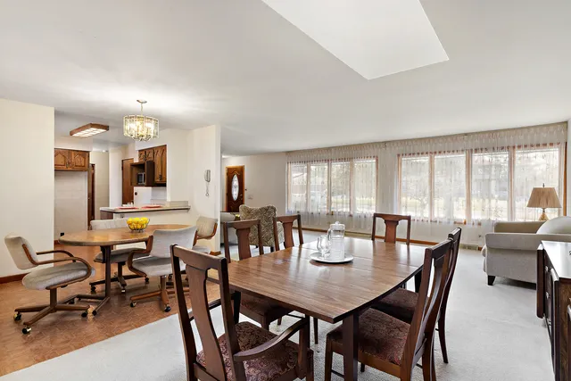 $495,500 | 103 South Maple Lane, Prospect Heights, IL 60070