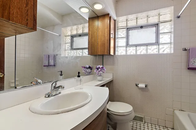 $495,500 | 103 South Maple Lane, Prospect Heights, IL 60070