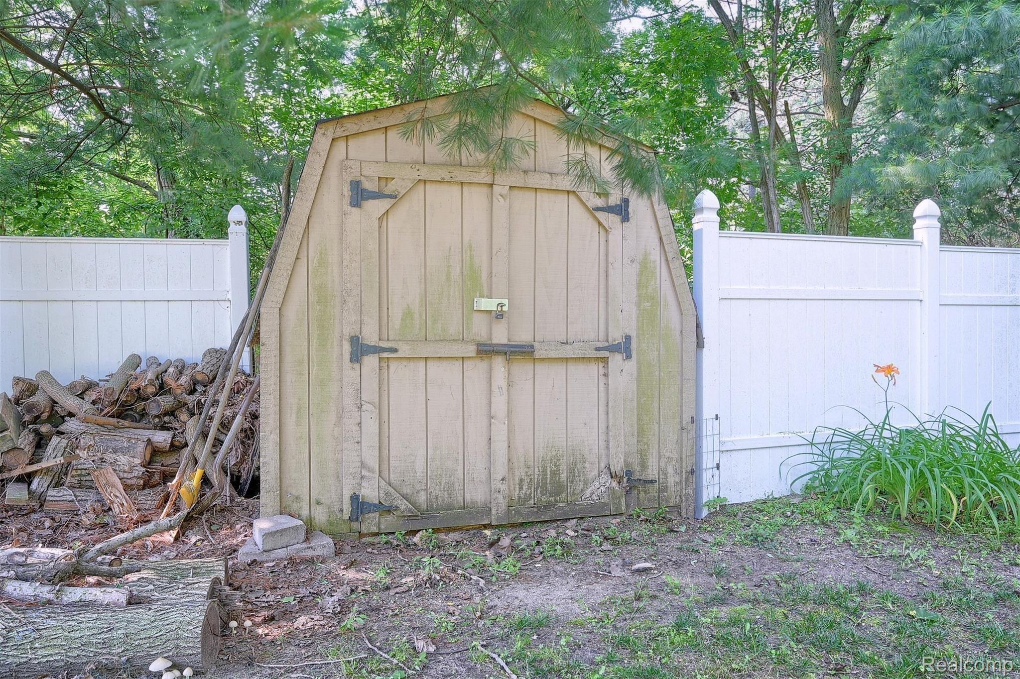 3805 Benstein Road Commerce Township, MI 48382 - Photo 27 of 28 27-Shed.jpg
