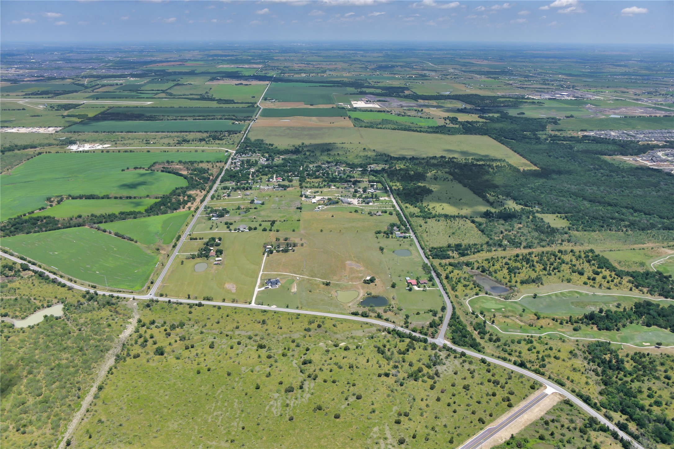 13245 Gregg Manor Road Manor, TX 78653 - Photo 6 of 12 a view of a lake