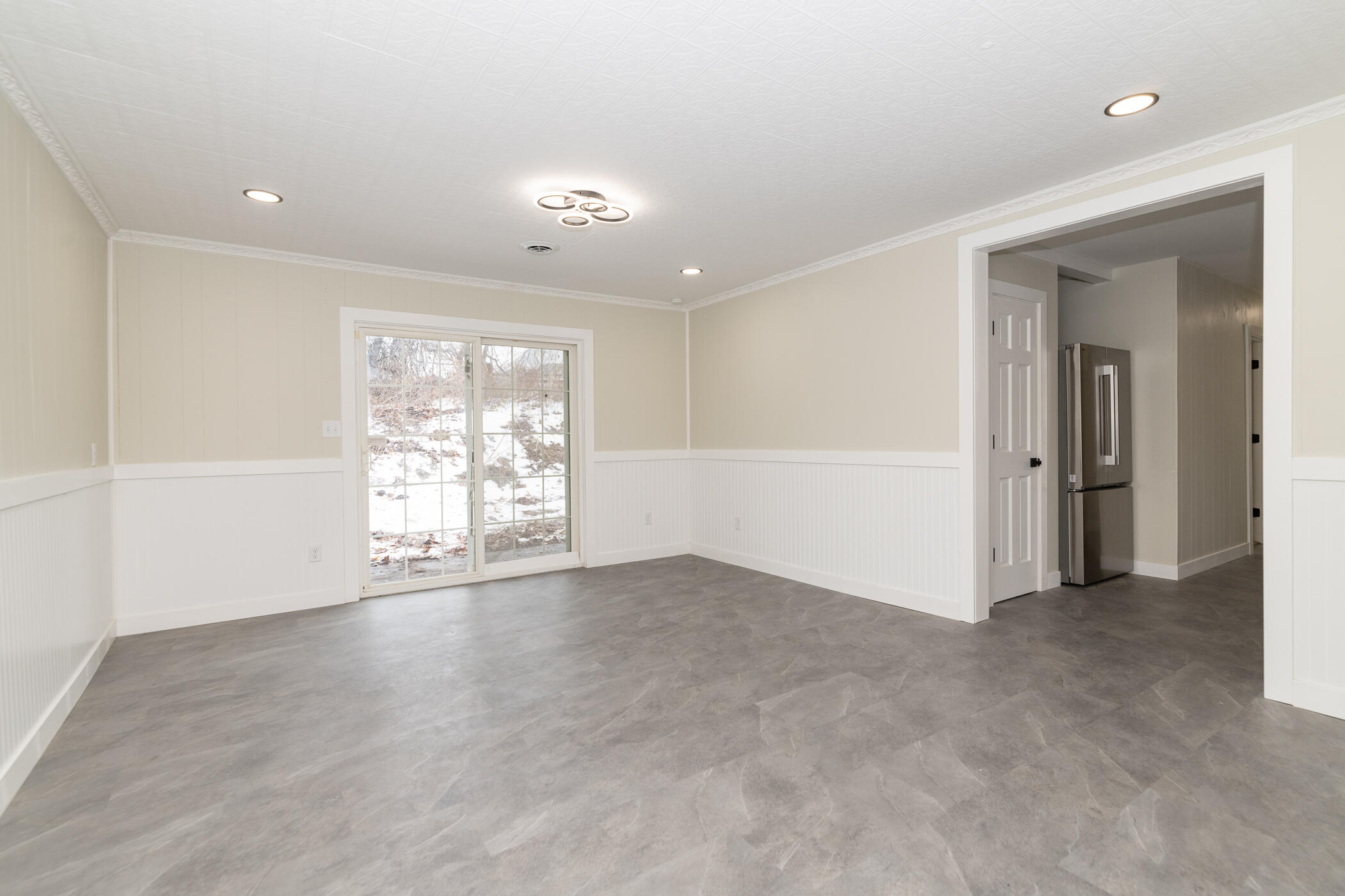 6507 Poorman Road Battle Creek, MI 49017 - Photo 5 of 35 Living Room