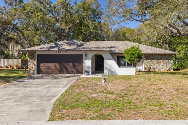 $295,900 | 1101 Dagmar Avenue, Spring Hill, FL 34606