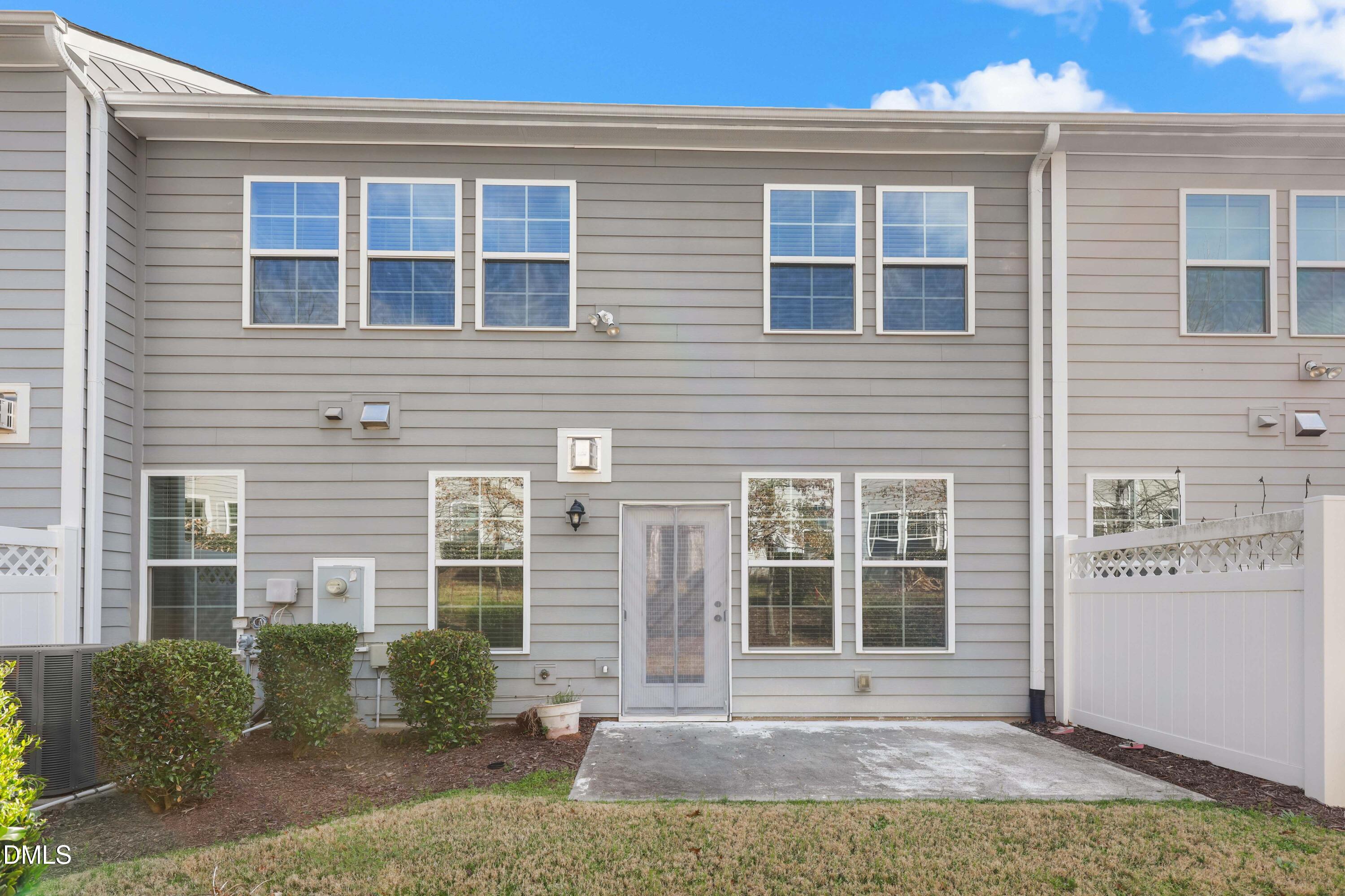 1109 Laurel Twist Road Cary, NC 27513 - Photo 34 of 37 36