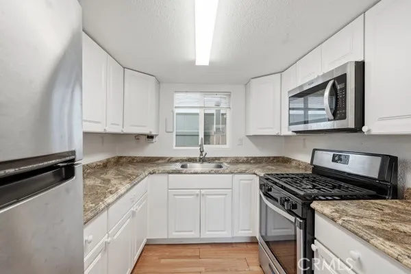 $1,099,999 | 5448 West 116th Street, Inglewood, CA 90304