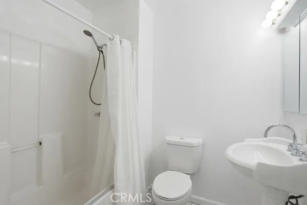 $1,099,999 | 5448 West 116th Street, Inglewood, CA 90304