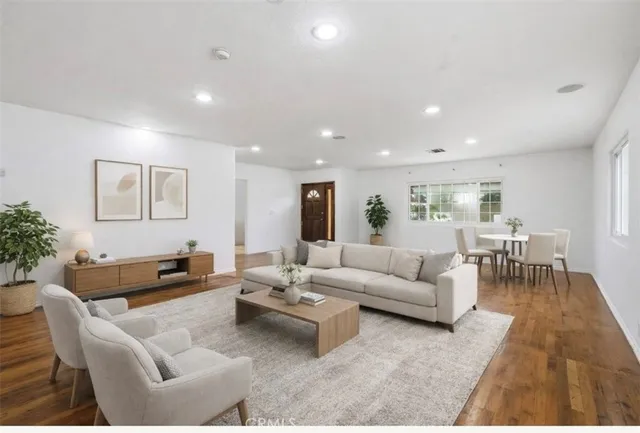 $1,099,999 | 5448 West 116th Street, Inglewood, CA 90304