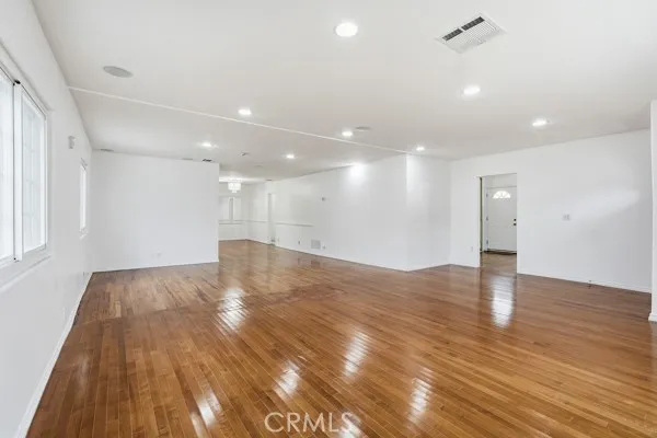 $1,099,999 | 5448 West 116th Street, Inglewood, CA 90304