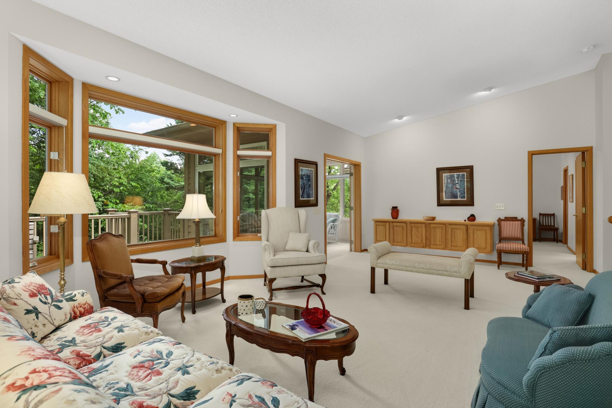 7081 Crowne Oak Road Eden Prairie, MN 55344 - Photo 4 of 36