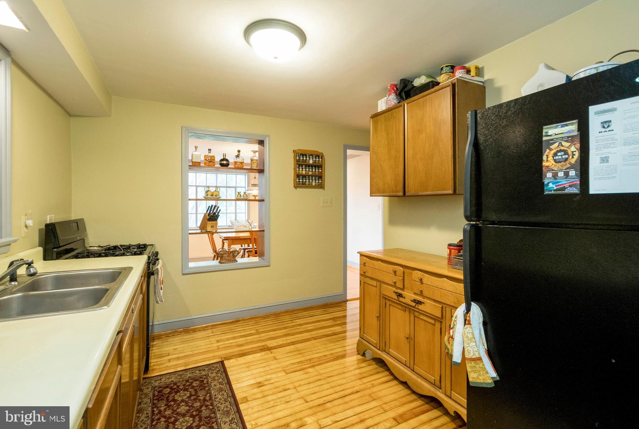 52 York Road York, PA 17407 - Photo 1 of 26 Kitchen