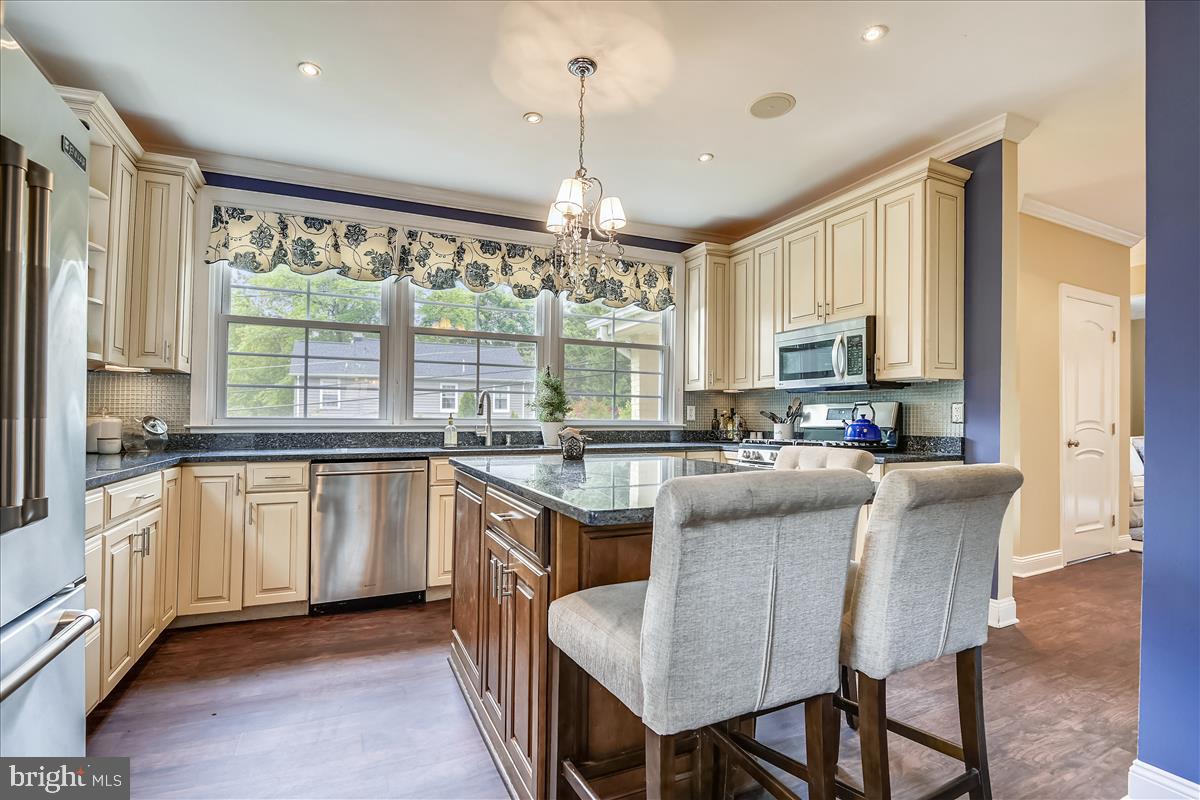 521 Wilton Road Baltimore, MD 21286 - Photo 12 of 38