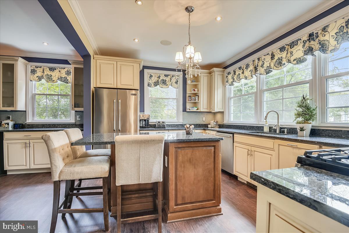 521 Wilton Road Baltimore, MD 21286 - Photo 14 of 38