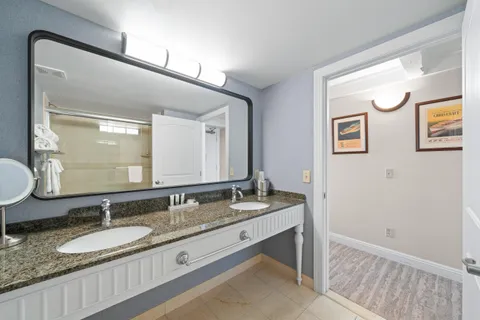 $129,000 | 269 Fontana Boulevard, Unit 1707, Fontana, WI 53125