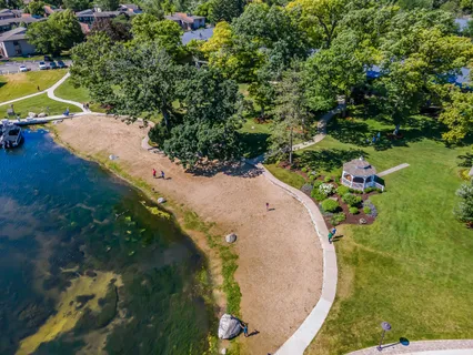 $129,000 | 269 Fontana Boulevard, Unit 1707, Fontana, WI 53125