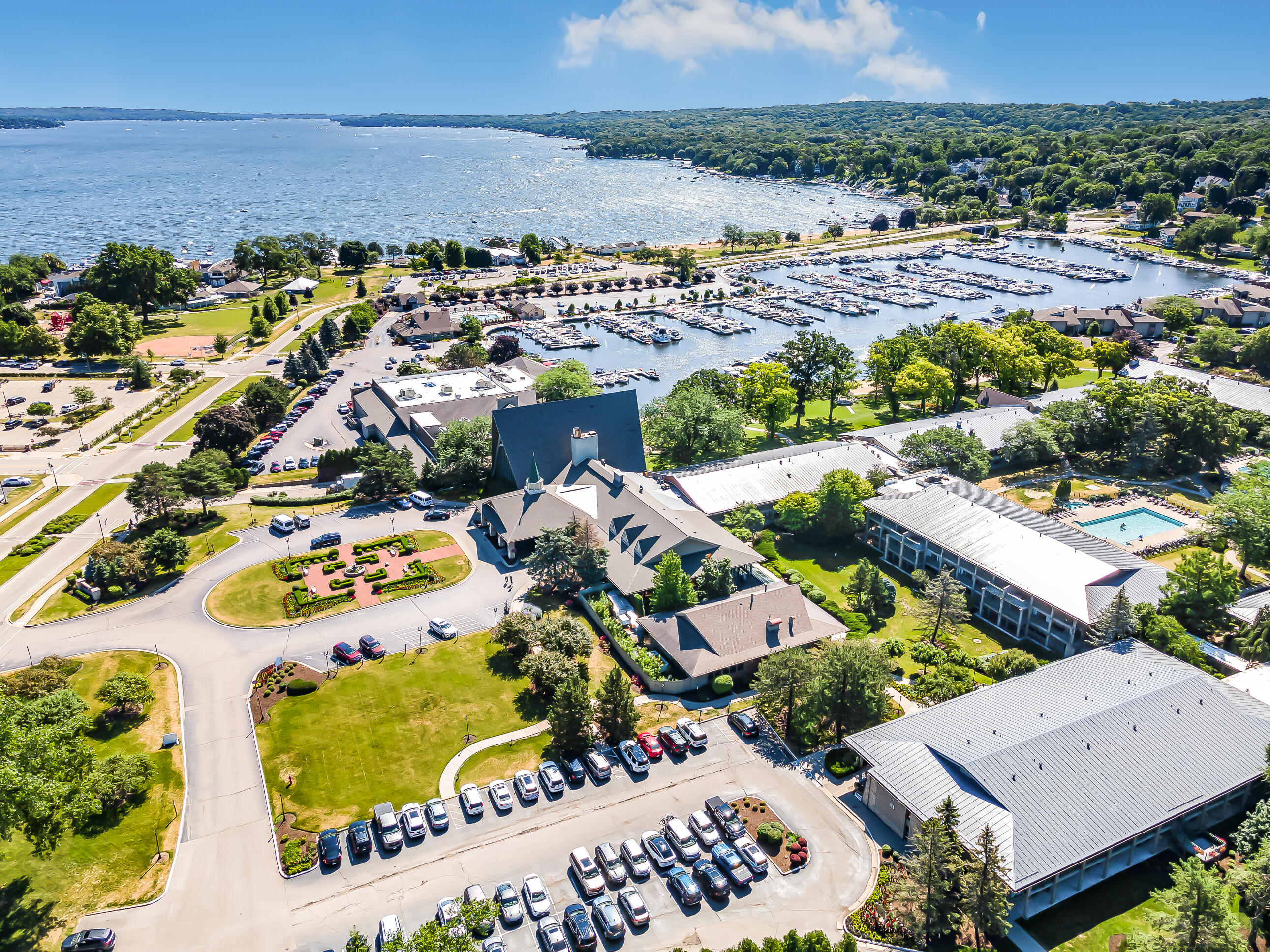 269 Fontana Boulevard, Unit 1707 Fontana, WI 53125 - Photo 26 of 41 Abbey Resort-4