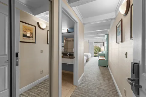 $129,000 | 269 Fontana Boulevard, Unit 1707, Fontana, WI 53125