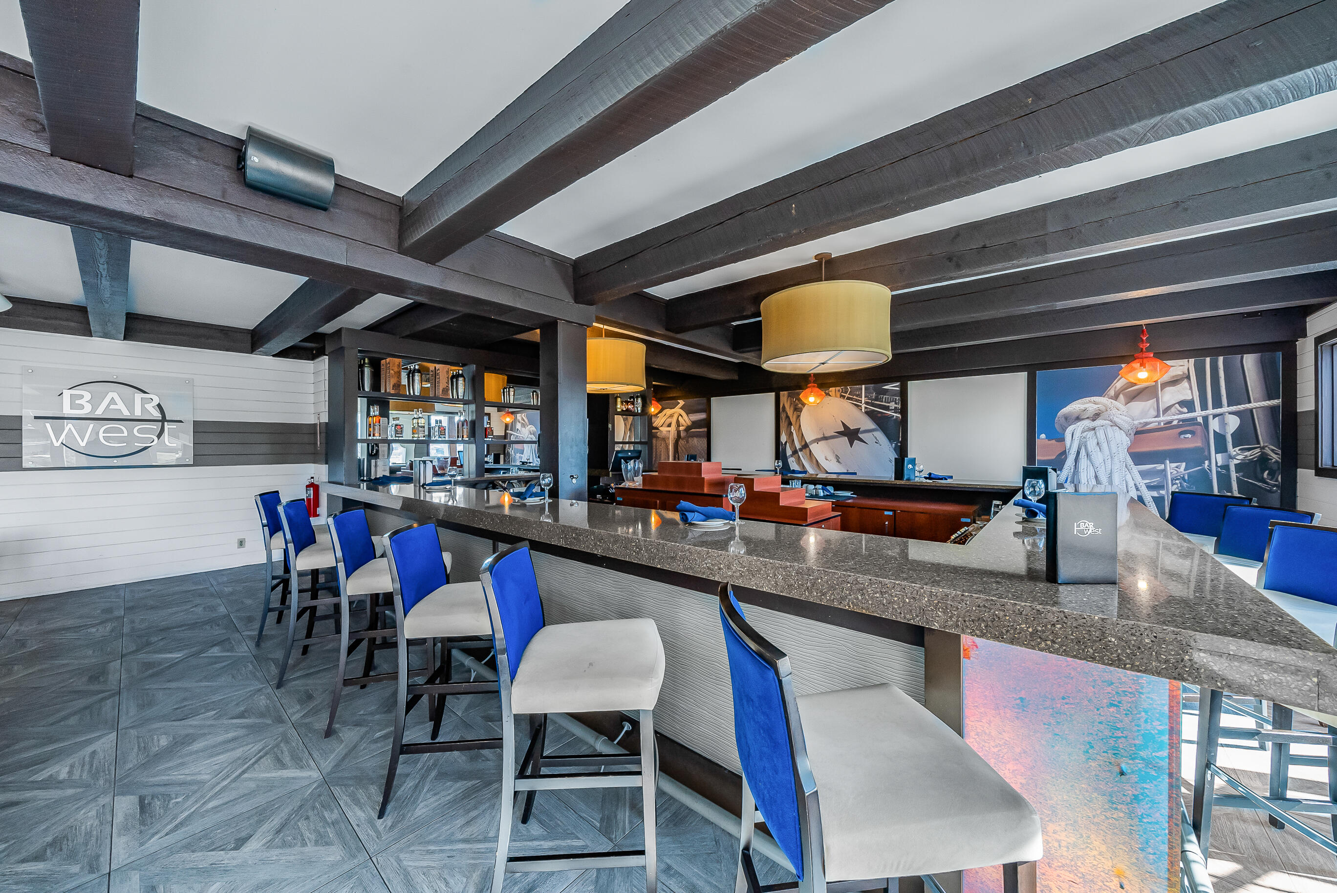 269 Fontana Boulevard, Unit 1707 Fontana, WI 53125 - Photo 32 of 41 Abbey Lounge