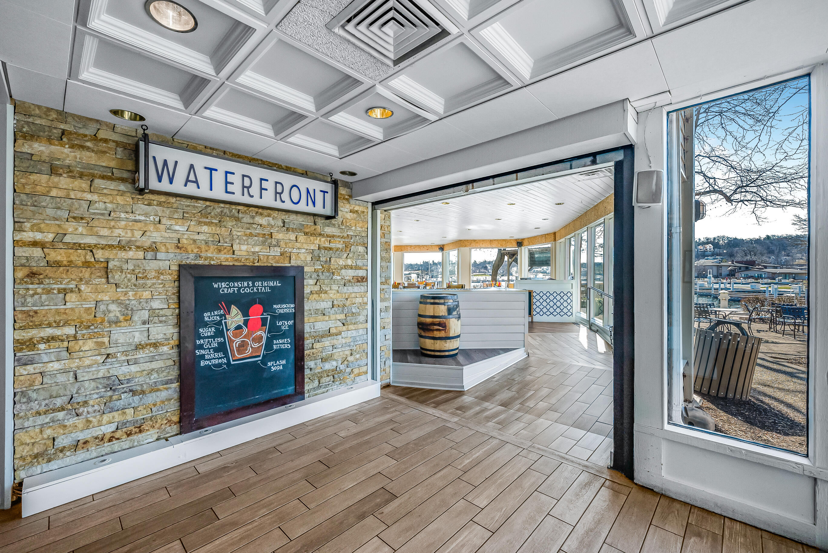 269 Fontana Boulevard, Unit 1707 Fontana, WI 53125 - Photo 33 of 41 Abbey Resort restuarnt