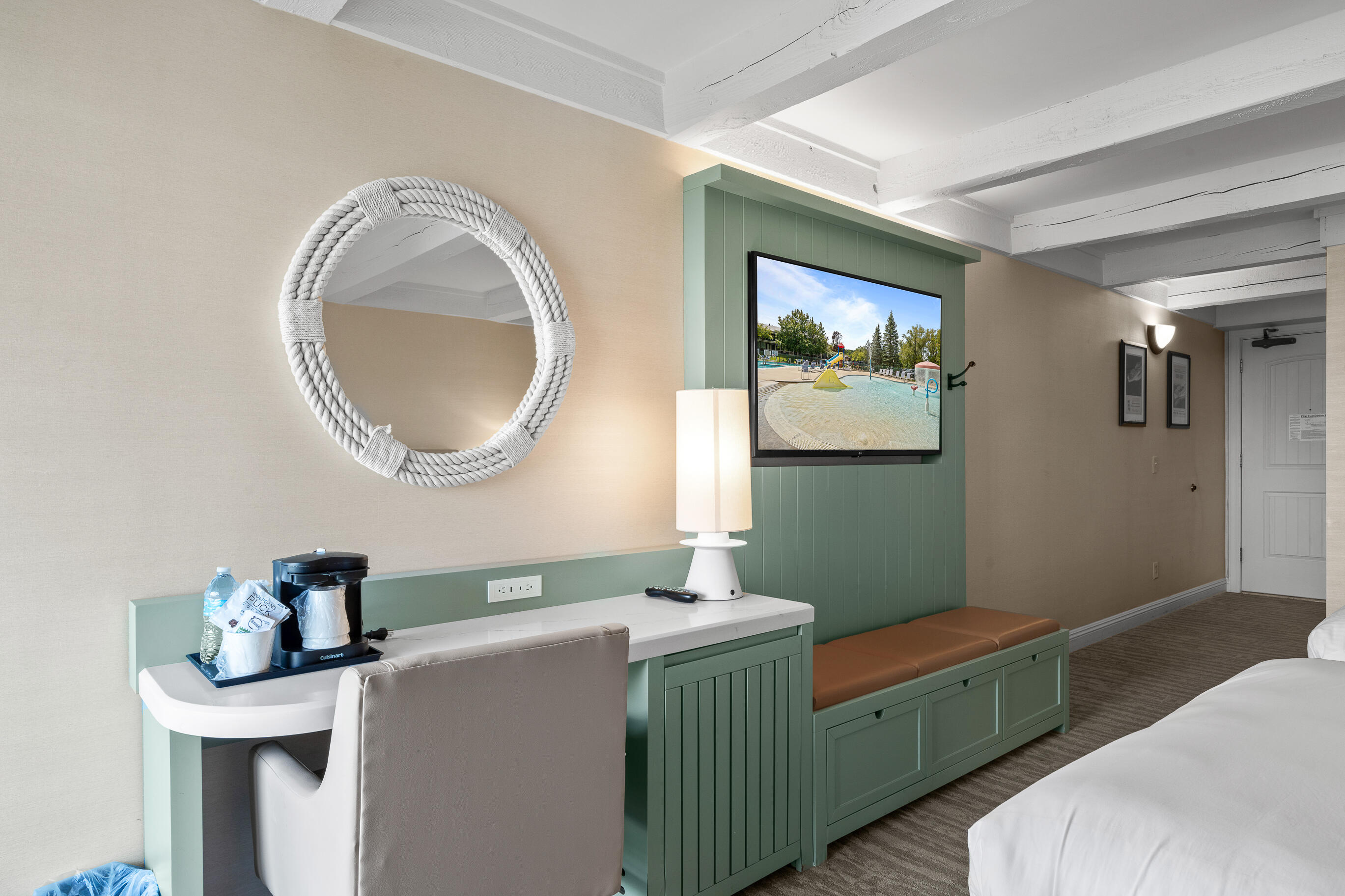 269 Fontana Boulevard, Unit 1707 Fontana, WI 53125 - Photo 9 of 41 Abbey Resort - 1707