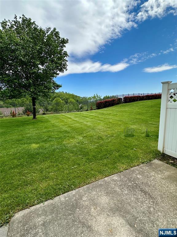 35 Magnolia Way North Haledon, NJ 07508 - Photo 35 of 40