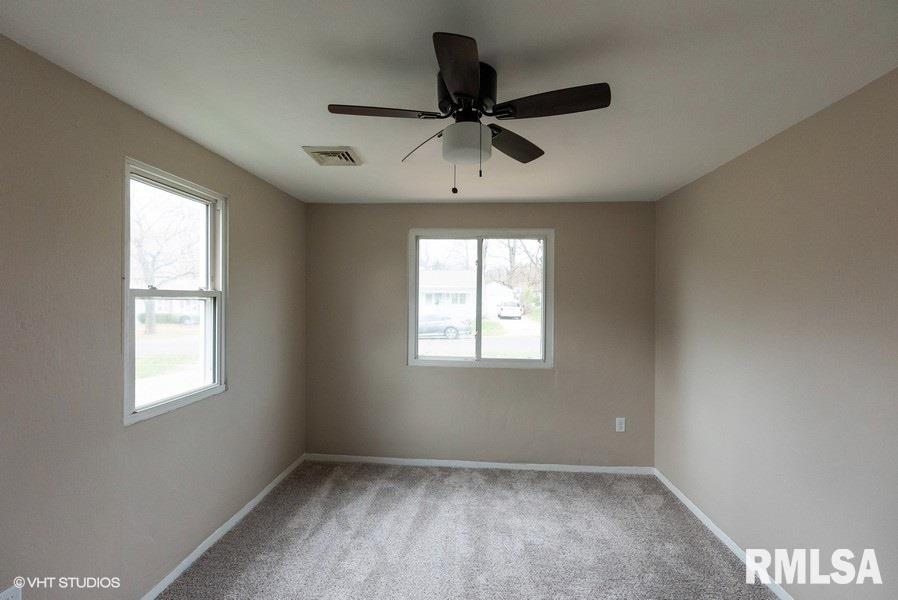 118 Berry Road Marquette Heights, IL 61554 - Photo 13 of 15 Gallery Image 13