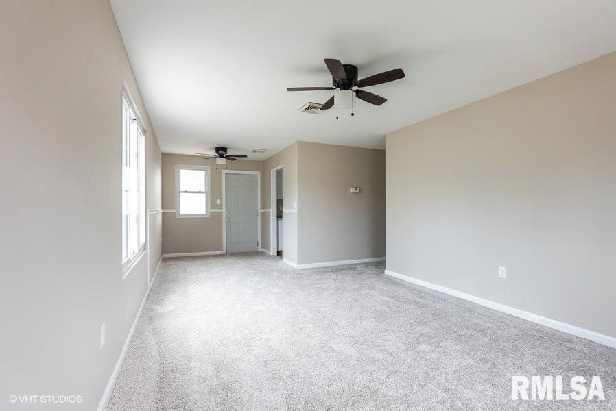 118 Berry Road Marquette Heights, IL 61554 - Photo 5 of 15 Gallery Image 5