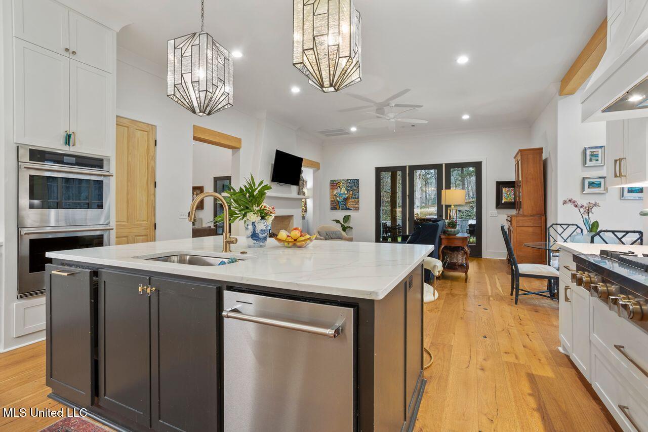 2060 London Avenue Jackson, MS 39211 - Photo 16 of 37 xZ8PENNw